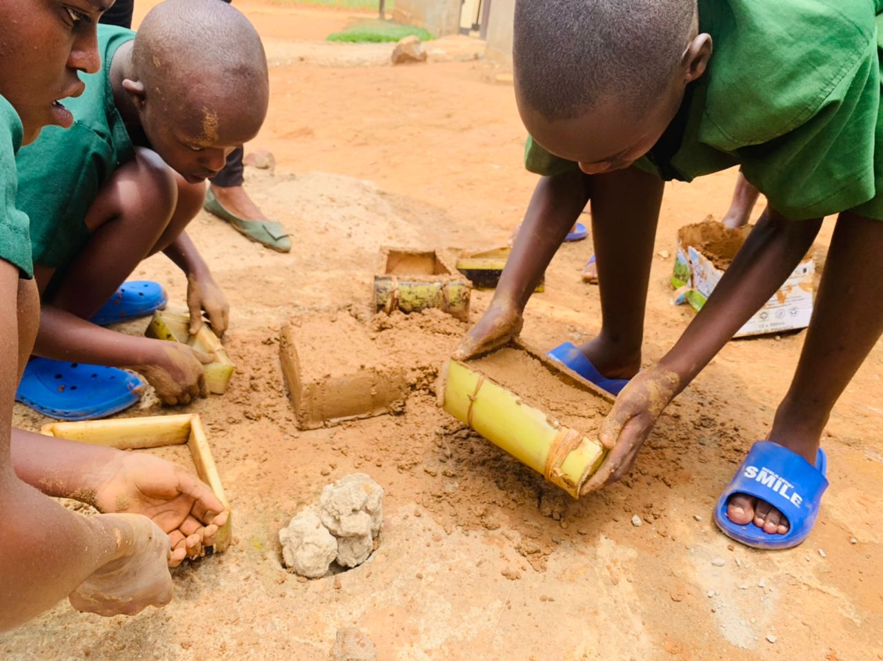 aveh umuherwa making bricks